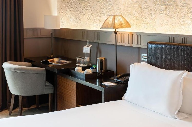 DOUBLE DELUXE TWO BEDS Room