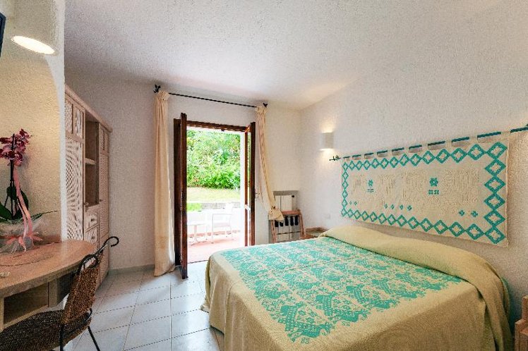 DOUBLE GARDEN VIEW Room