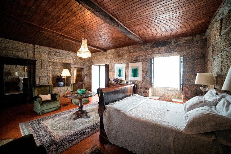 DOUBLE STANDARD Room