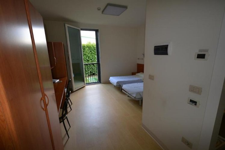 TRIPLE STANDARD Room