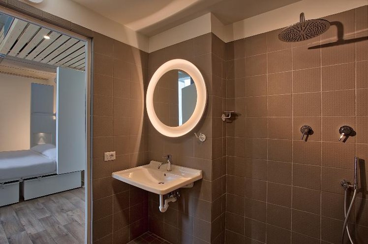 DOUBLE STANDARD Room