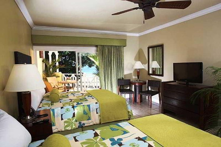 DOUBLE DELUXE OCEAN FRONT Room