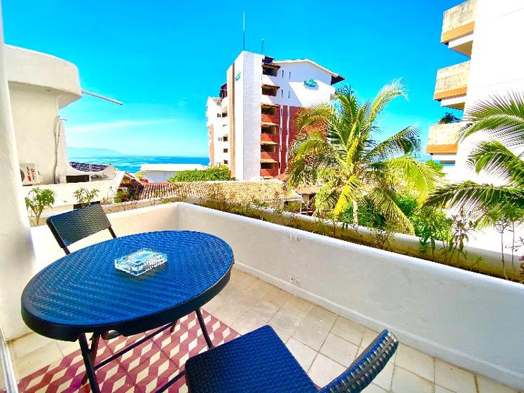 DOUBLE PREMIUM OCEAN VIEW Room