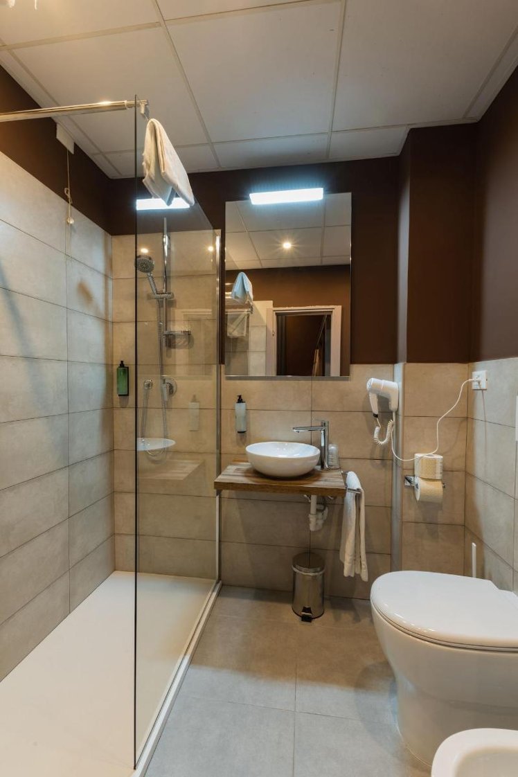 DOUBLE STANDARD Room