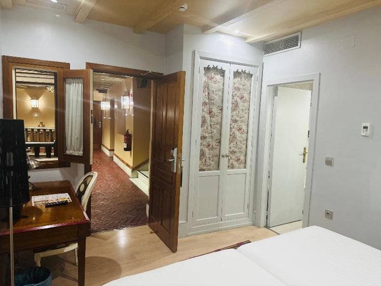 TWIN INNER Room