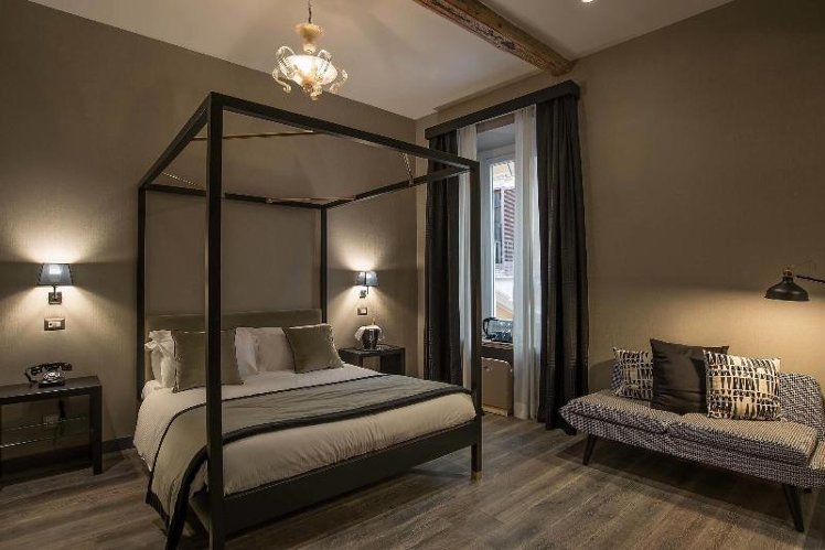 DOUBLE DELUXE QUEEN BED Room