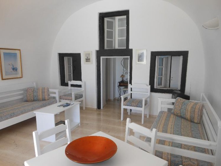 Nomikos Villas