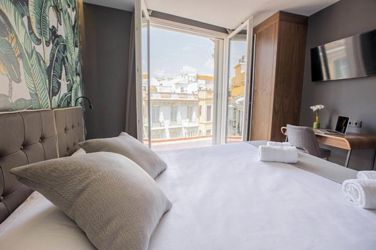DOUBLE SUPERIOR Room