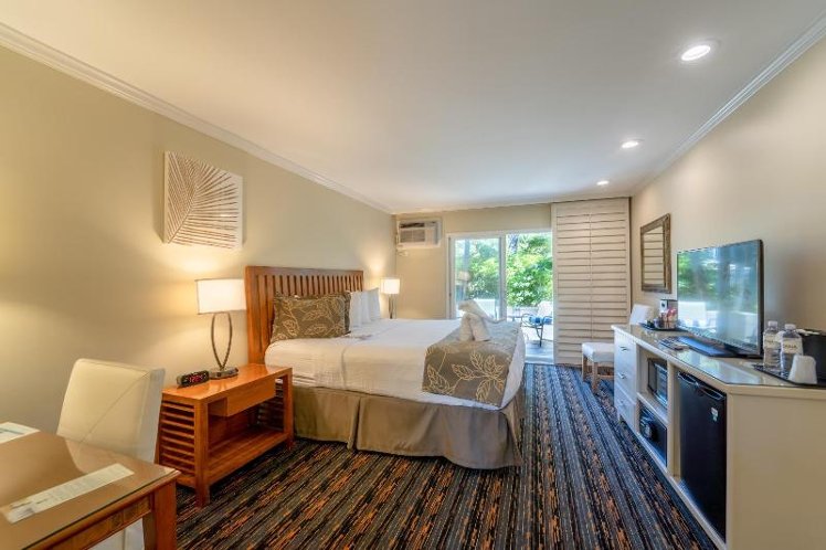Dana Hotel on Mission Bay