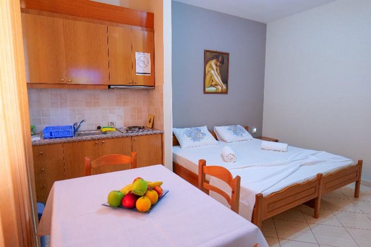 DOUBLE ONE BEDROOM ONE BATHROOM Room