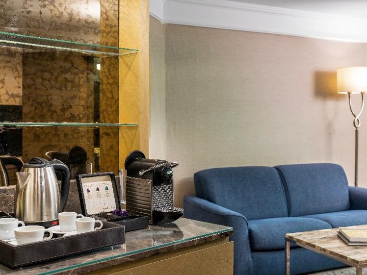 SUITE CITY VIEW Room
