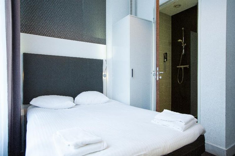 DOUBLE BASIC Room