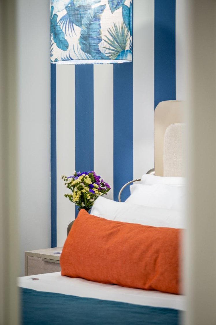 DOUBLE STANDARD Room