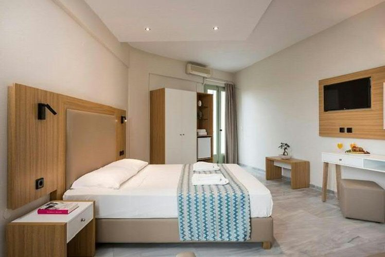 Summer Beach Hotel