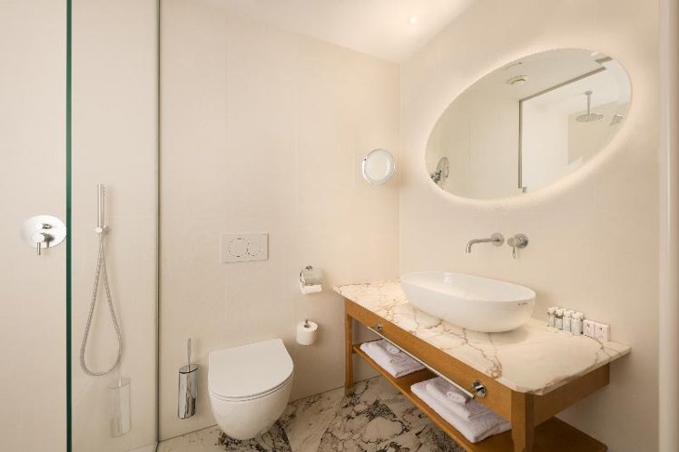 DOUBLE SINGLE USE SUPERIOR Room