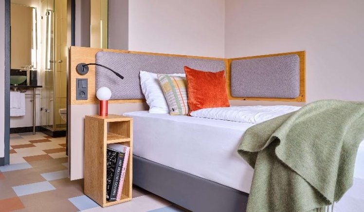 SINGLE SUPERIOR Room