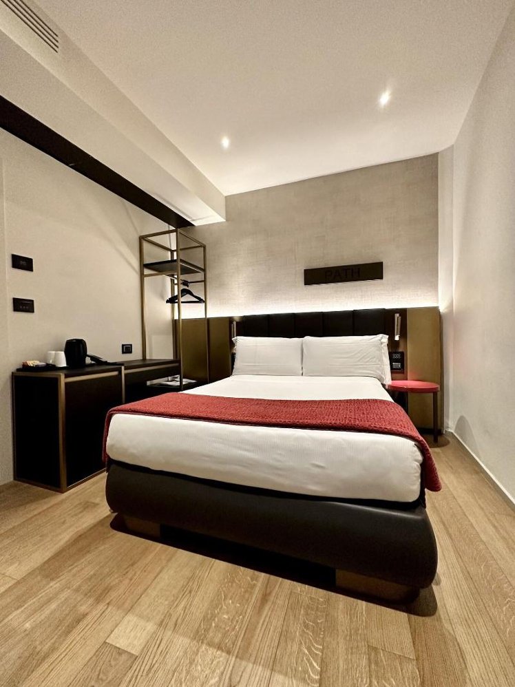 SINGLE STANDARD Room