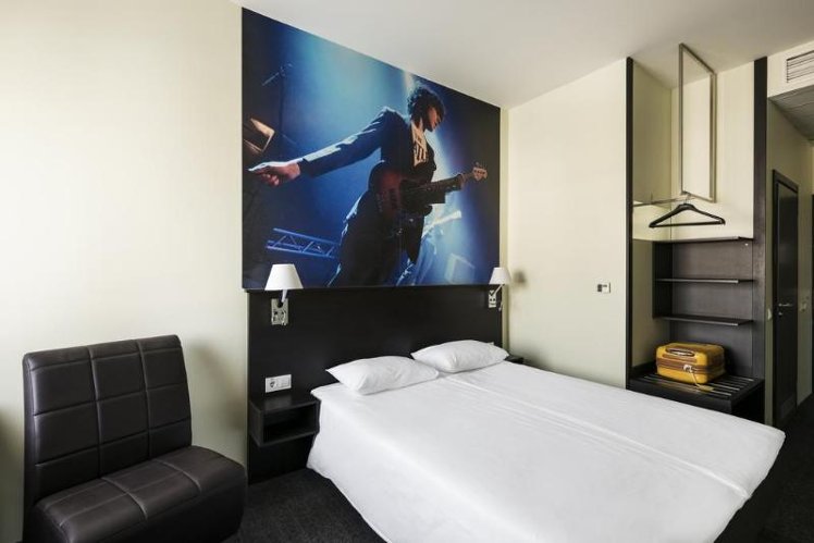 DOUBLE SINGLE USE STANDARD Room