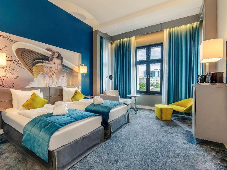 TWIN PREMIUM Room