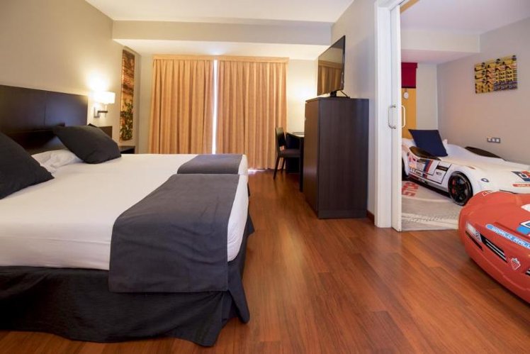 JUNIOR SUITE STANDARD Room