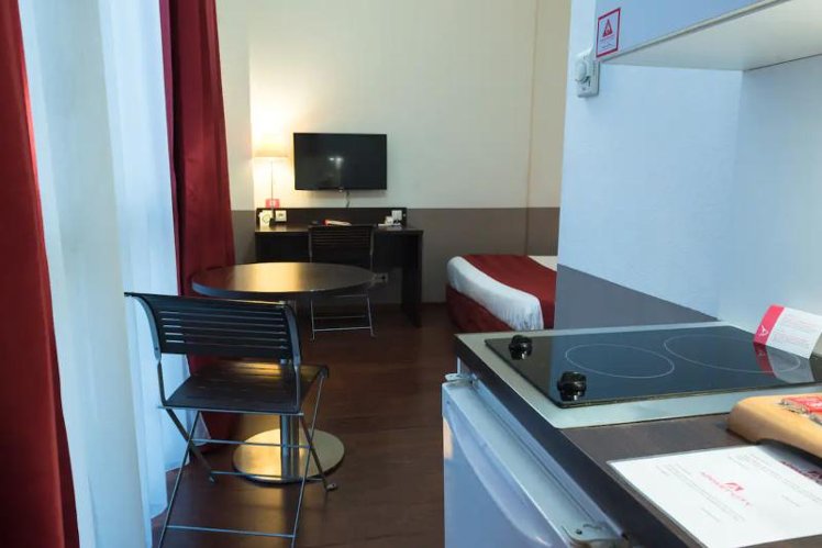 STUDIO WITH DOUBLE BED Room