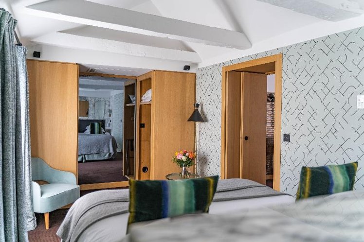 SUITE DELUXE Room