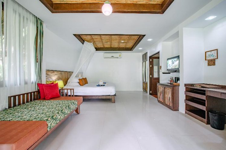 DOUBLE SUPERIOR Room