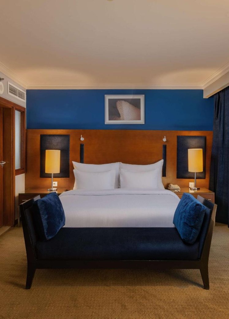 SUITE KING SIZE BED Room