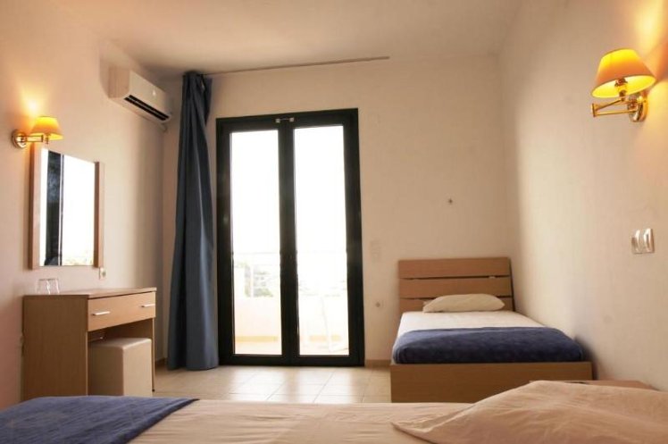 TRIPLE STANDARD Room