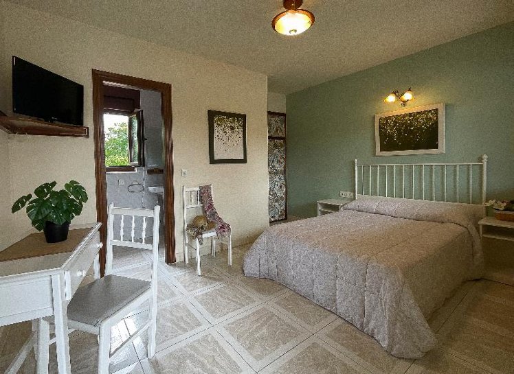 DOUBLE WITH DOUBLE BED Room