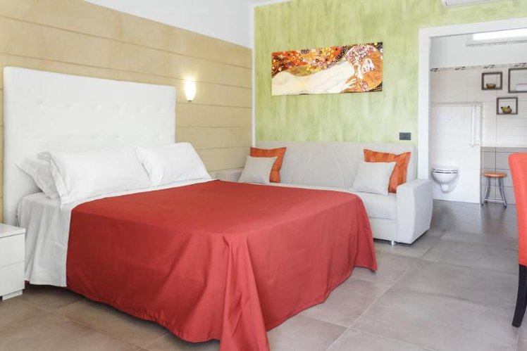 QUADRUPLE STANDARD Room