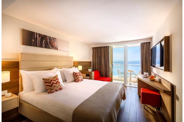 TRIPLE SEA VIEW WITH BALCONY Room