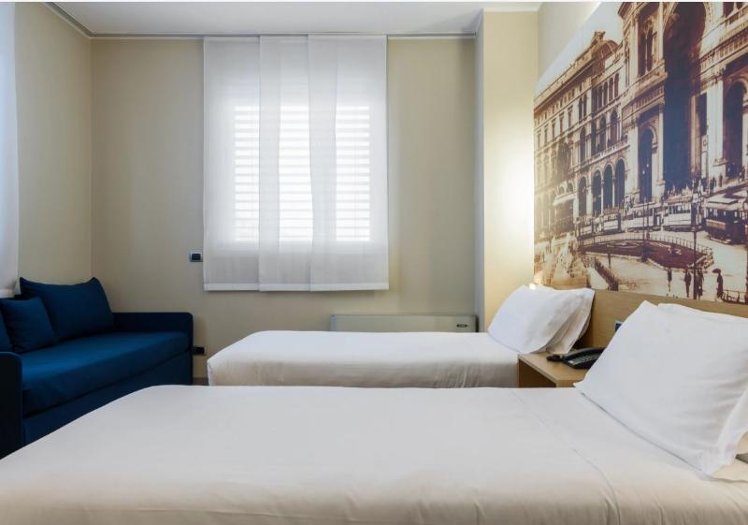 TRIPLE STANDARD Room