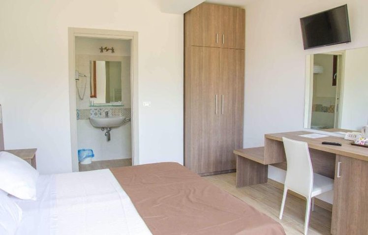 DOUBLE STANDARD Room
