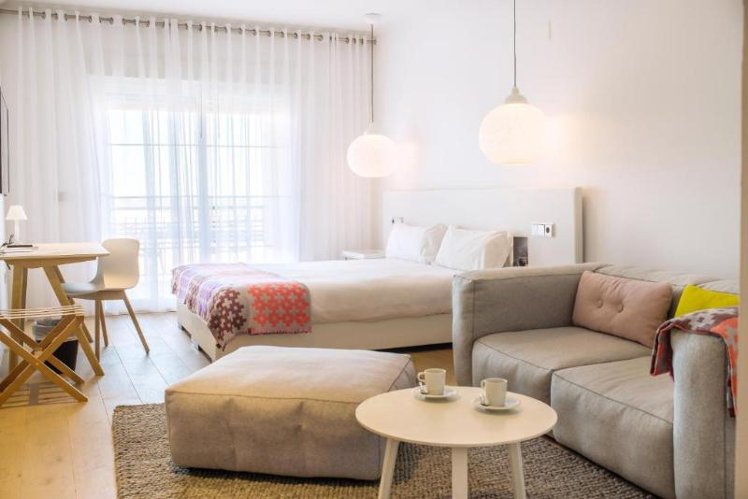 DOUBLE SINGLE USE STANDARD Room