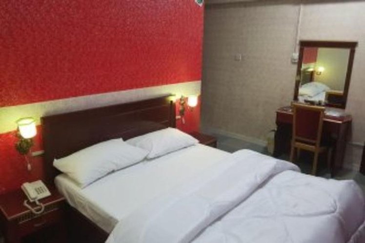 SINGLE STANDARD Room