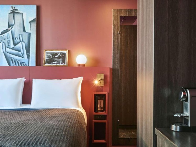 DOUBLE WITH DOUBLE BED Room