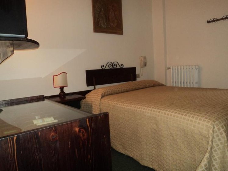 SINGLE SUPERIOR Room