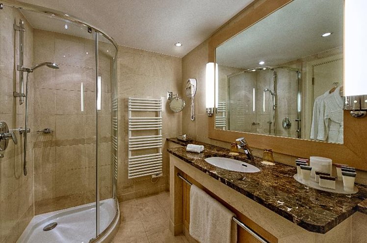 TRIPLE MOUNTAIN VIEW Room