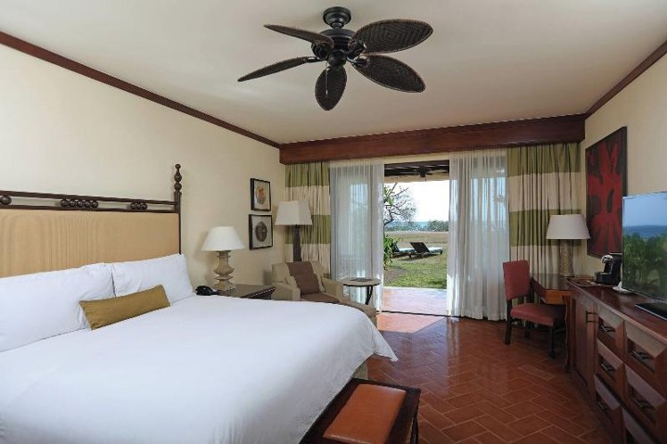 DOUBLE DELUXE OCEAN FRONT Room