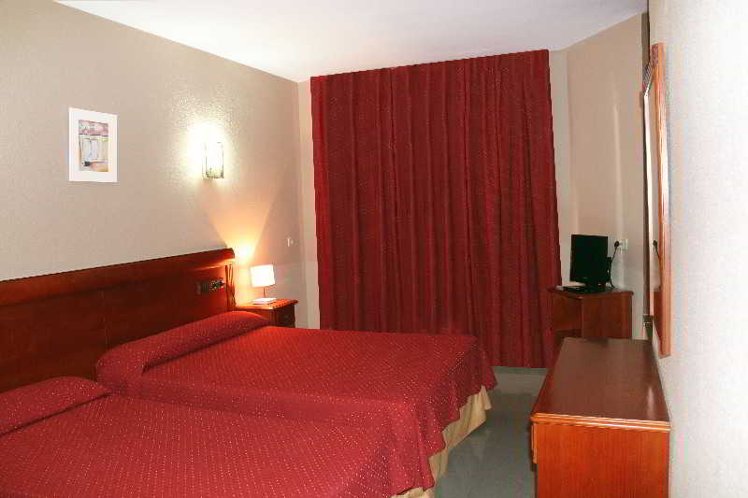 TWIN STANDARD Room