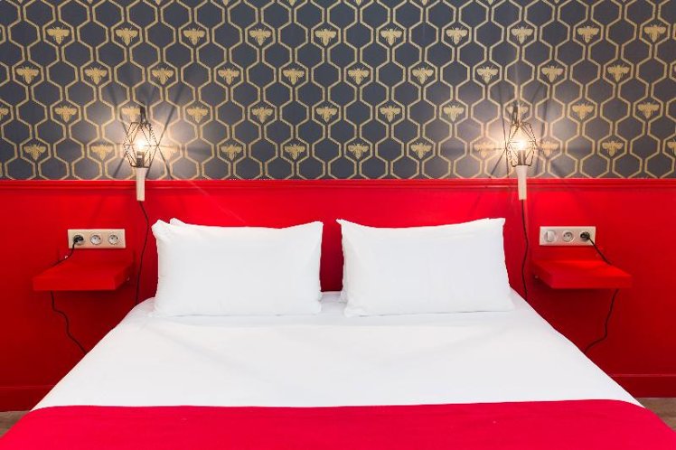 DOUBLE STANDARD Room