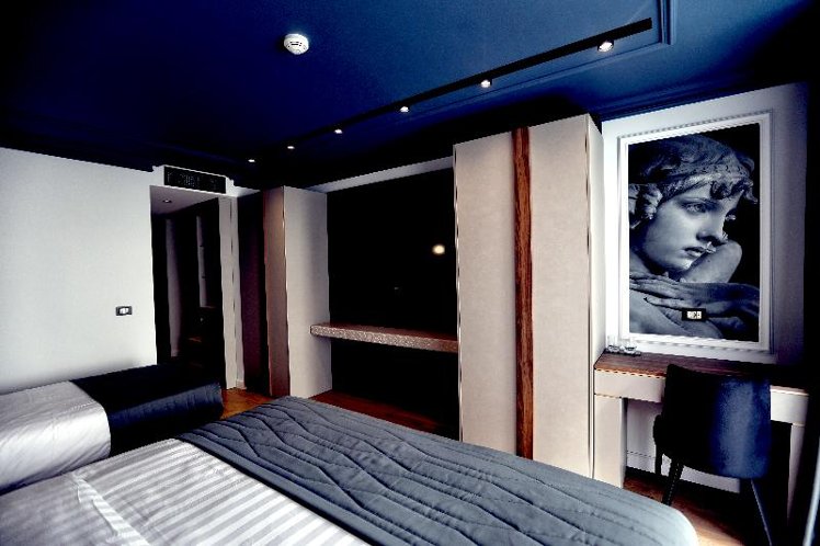 TRIPLE LAND VIEW Room