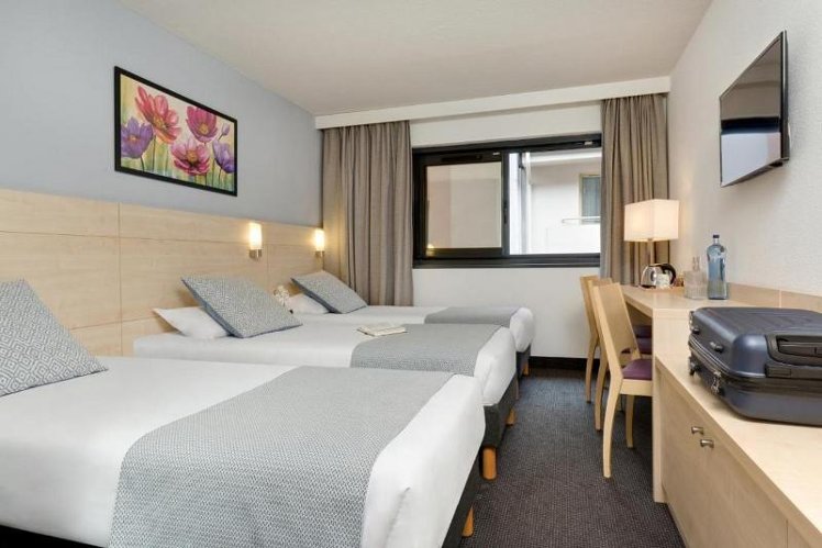 TRIPLE COMFORT Room