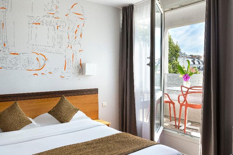 STUDIO WITH BALCONY Room