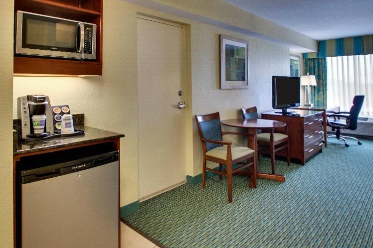 SUITE KING SIZE BED Room
