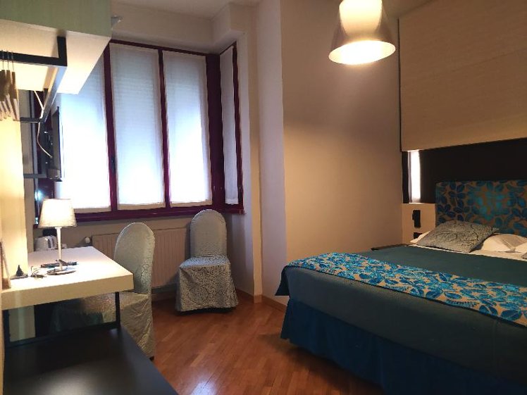 DOUBLE STANDARD Room