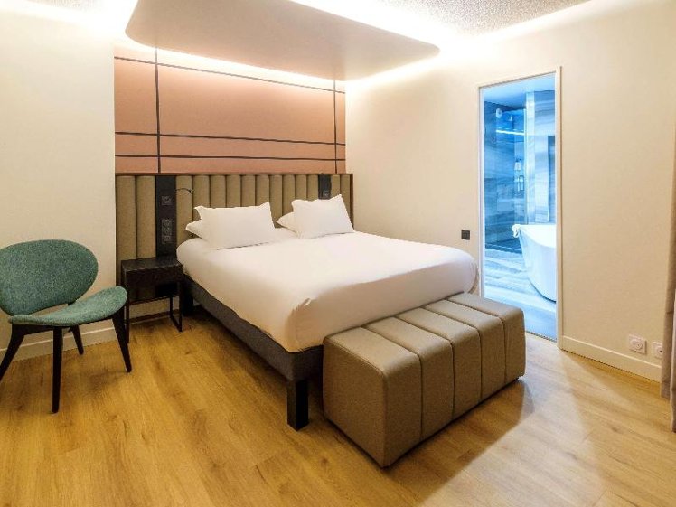 TWIN SUPERIOR Room