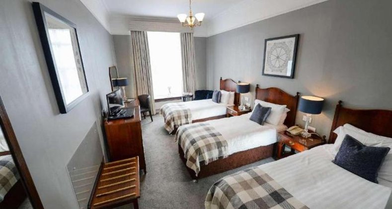 QUADRUPLE CLASSIC Room