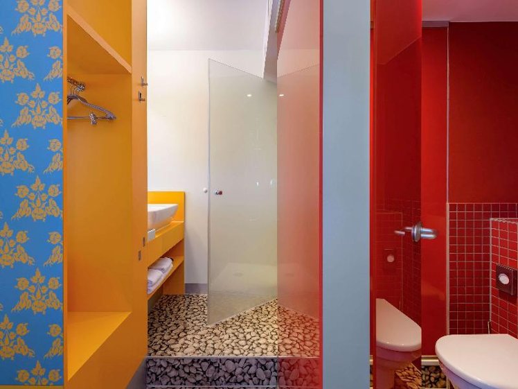 SINGLE STANDARD Room